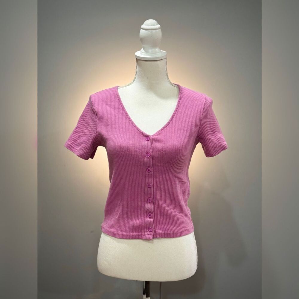 Pink Levi's Ribbed V-Neck Button Down S/S Top Size S VGUC